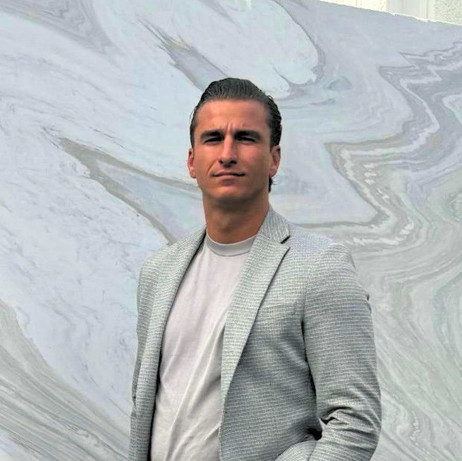 Portret van Gino van Loon